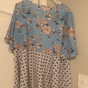 Woman’s shirt xl